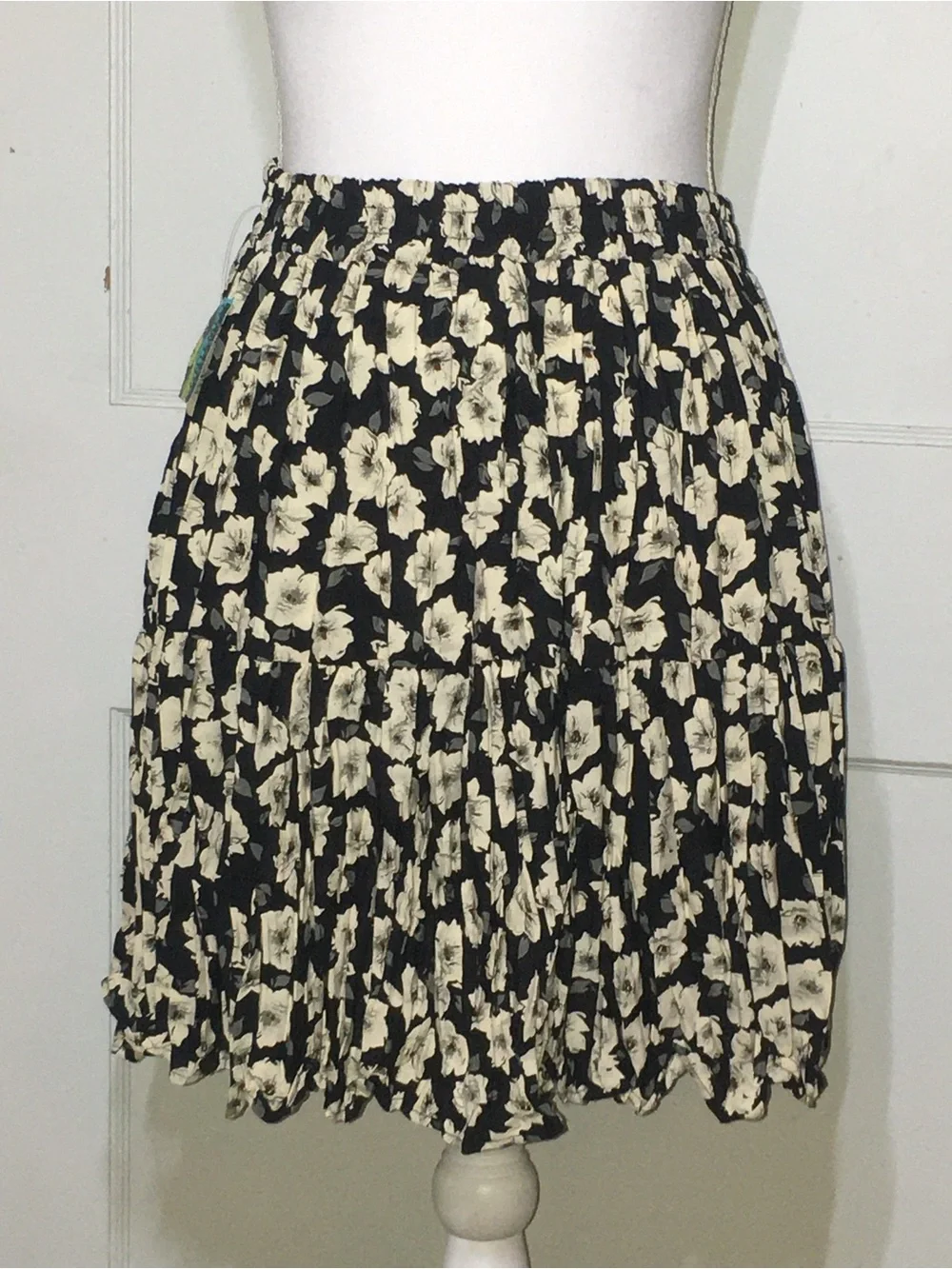 Black and Cream Floral Crinkled Tiered Mini Skirt
